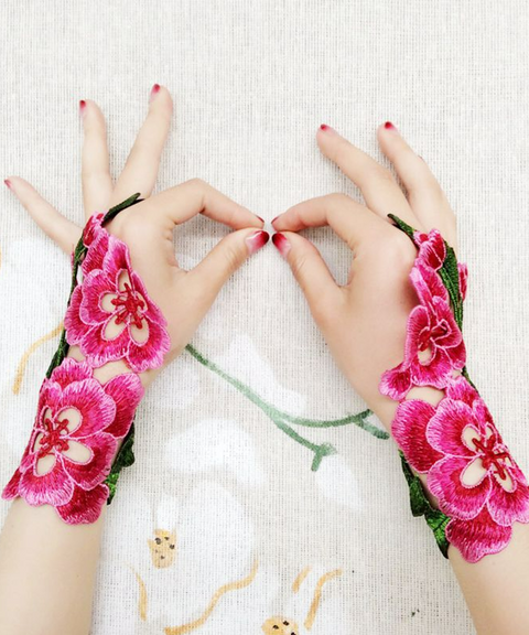 Rose Embroidered Fingerless Gloves