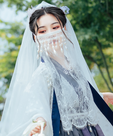 Tulle Face Veil with Lace and Pearl