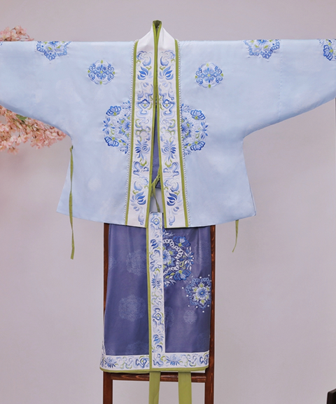 Melody of Sandy Creek Silk Gown Set