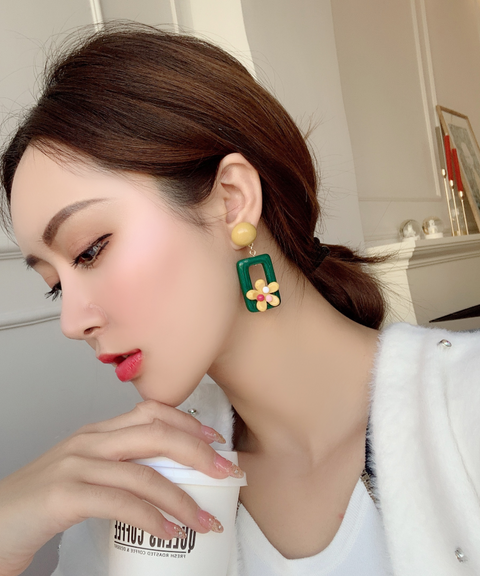 Flower Touch Geometric Earrings